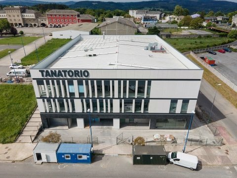 Reforma de edificio para tanatorio